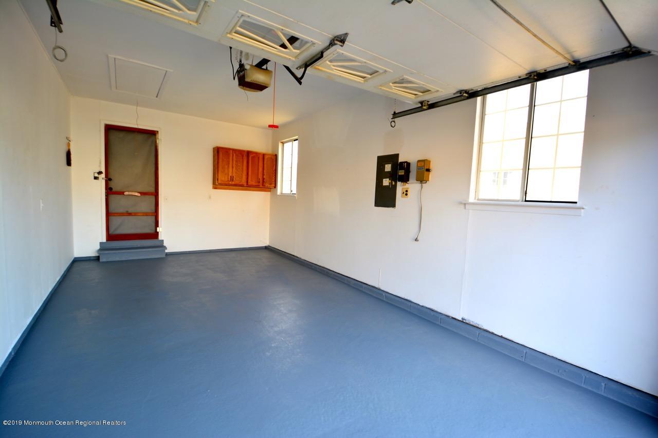 31 Berkshire Road Whiting, NJ 08759 - Photo 21 of 25 an empty room with windows and fan