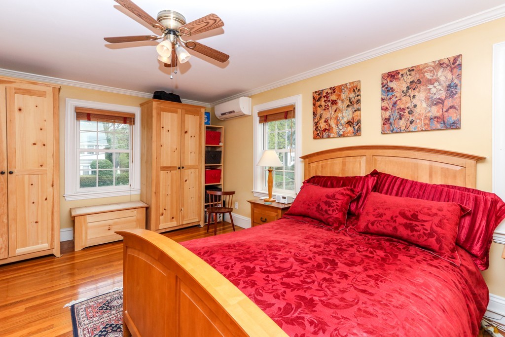 25 Holman Road Newton, MA 02466 - Photo 17 of 25 Gallery Image 17