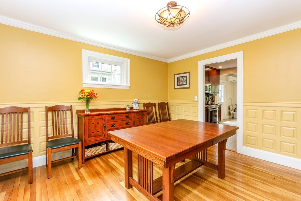 25 Holman Road Newton, MA 02466 - Photo 9 of 25 Gallery Image 9