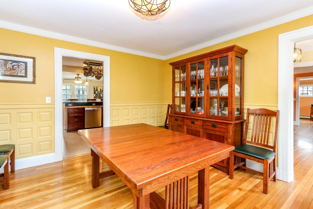 25 Holman Road Newton, MA 02466 - Photo 10 of 25 Gallery Image 10
