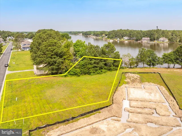 a view of a swimming pool and lake view
