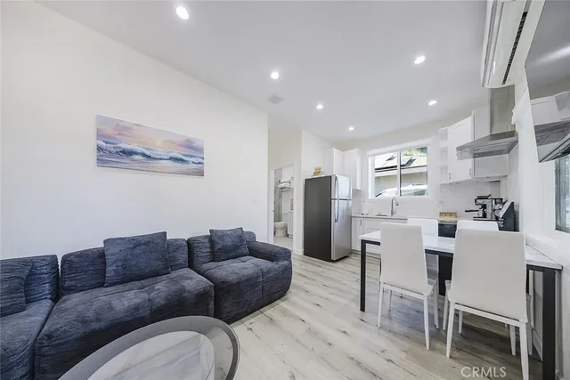 $2,350 | 12809 Woodley Avenue, Granada Hills, CA 91344