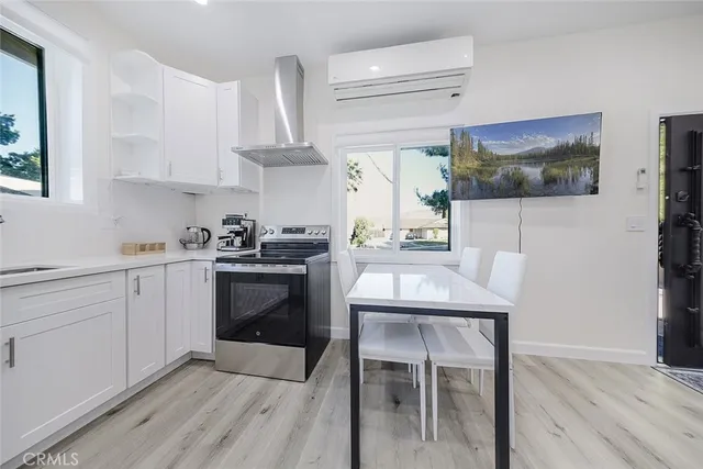 $2,350 | 12809 Woodley Avenue, Granada Hills, CA 91344