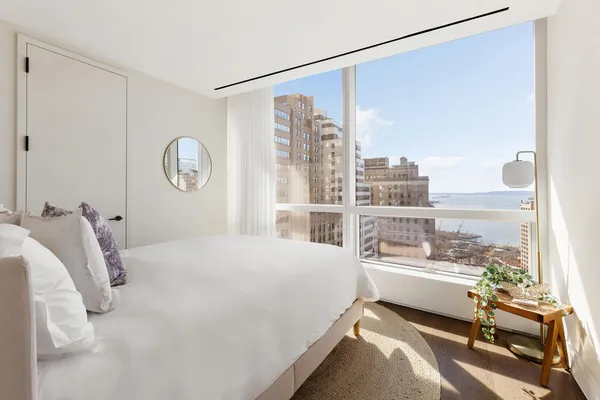 $3,895,000 | 77 Greenwich Street, Unit 34A | Financial District