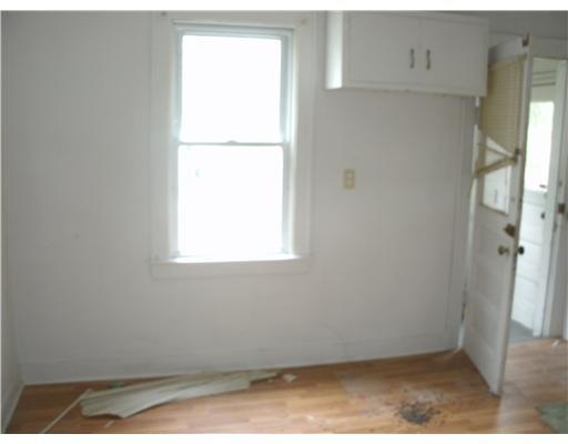 854 Rogers Drive Springfield, OH 45503 - Photo 2 of 6