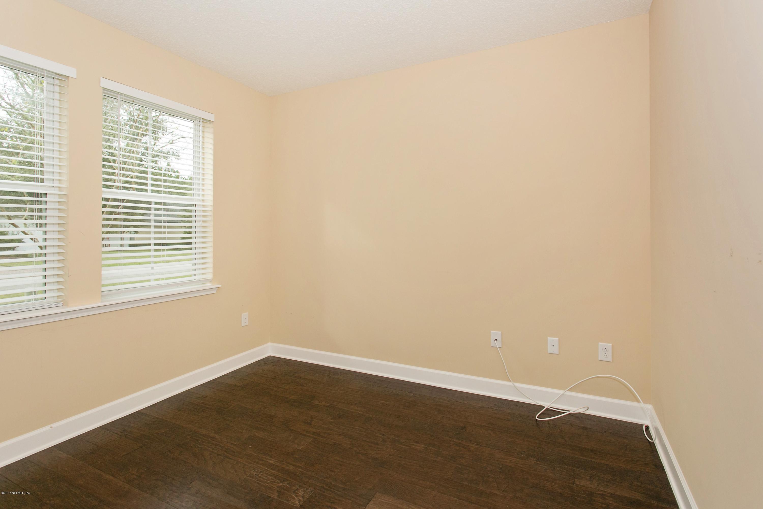 004_Office[1]
