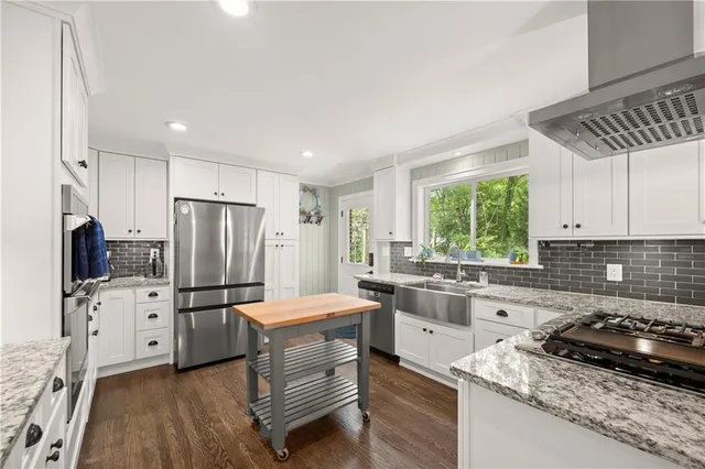 $599,000 | 650 Blue Ridge Avenue, Gainesville, GA 30501