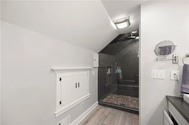 $599,000 | 650 Blue Ridge Avenue, Gainesville, GA 30501