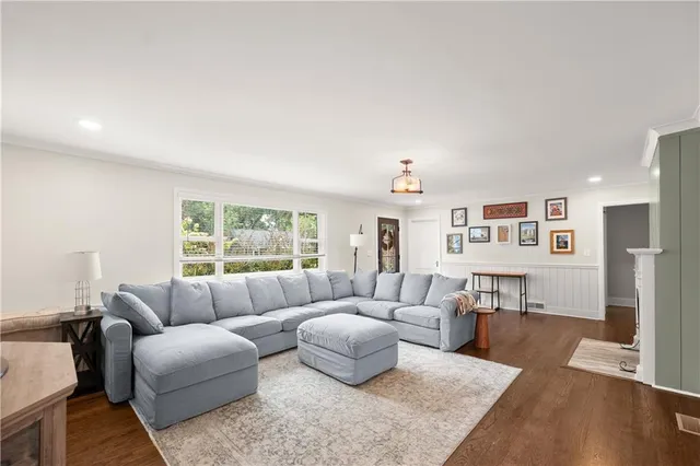 $599,000 | 650 Blue Ridge Avenue, Gainesville, GA 30501