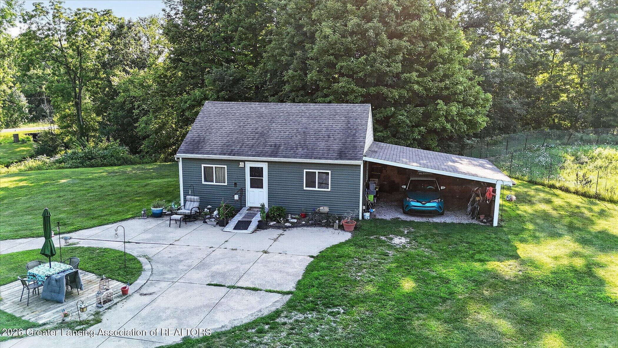 6086 Curtice Road Eaton Rapids, MI 48827 - Photo 37 of 60 52-6086-Curtice-Rd-WindowStill