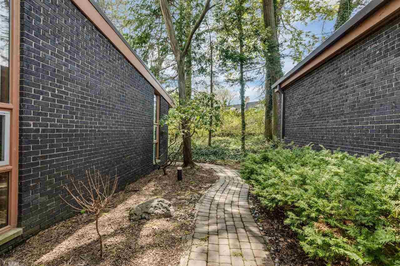 735 Lake Shore Road Grosse Pointe Shores, MI 48236 - Photo 59 of 98
