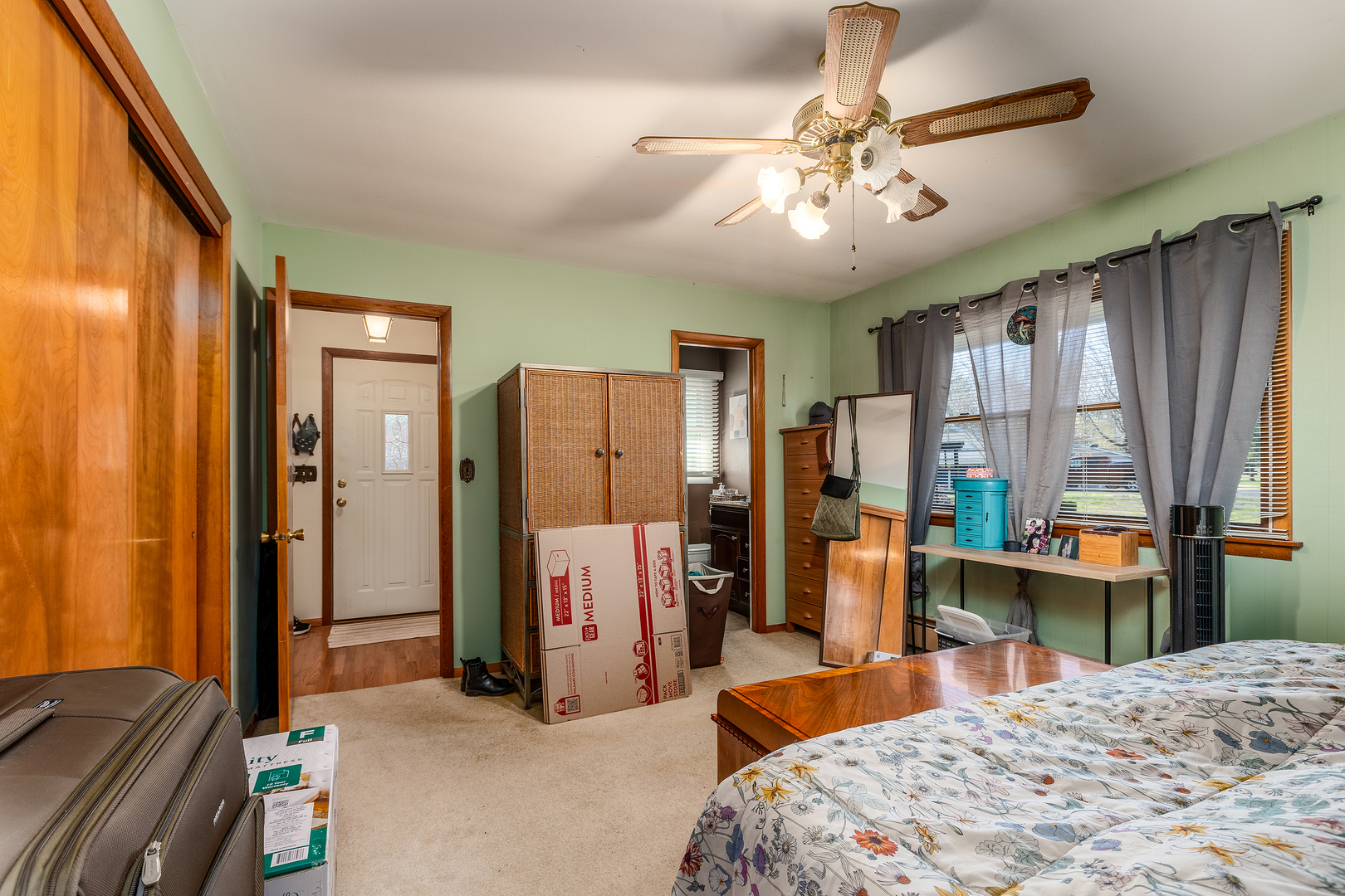 218 Blessing Circle Murphysboro, IL 62966 - Photo 18 of 40 a bed room with a bed and furniture