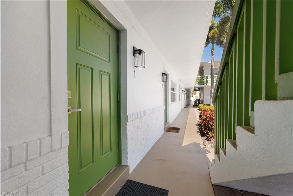 975 9th Avenue South, Unit 1 Naples, FL 34102 - Photo 14 of 34