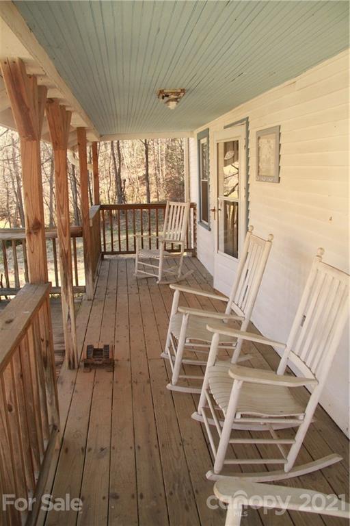 6919 Meadows Town Road Marshall, NC 28753 - Photo 4 of 17 Gallery Image 4