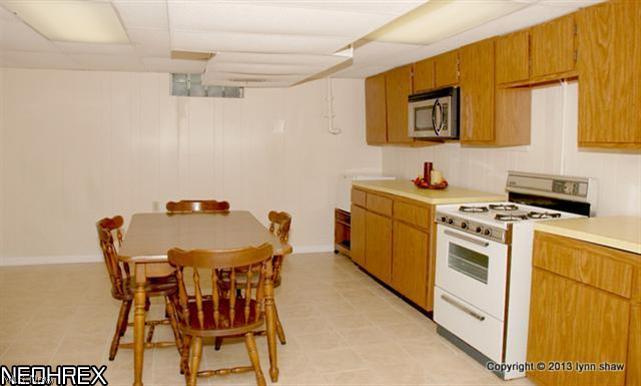 3088 Chamberlain Road Akron, OH 44333 - Photo 19 of 22 Gallery Image 19
