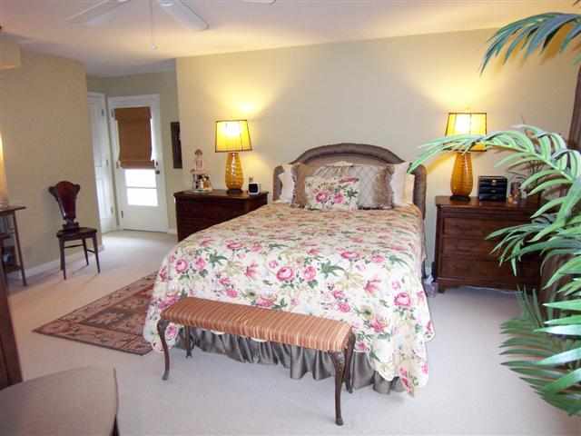 427 East High Point Road Peoria, IL 61614 - Photo 11 of 15 Gallery Image 11