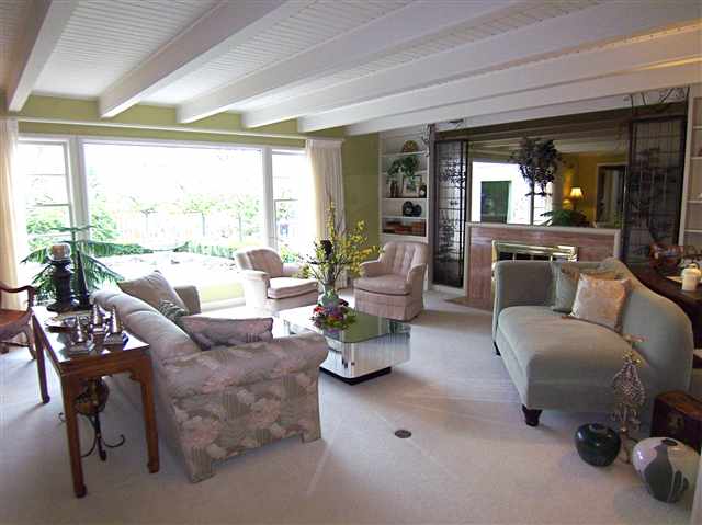 427 East High Point Road Peoria, IL 61614 - Photo 2 of 15 Gallery Image 2