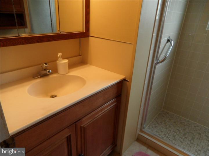 23 Harvest Road Levittown, PA 19056 - Photo 12 of 15 Gallery Image 12
