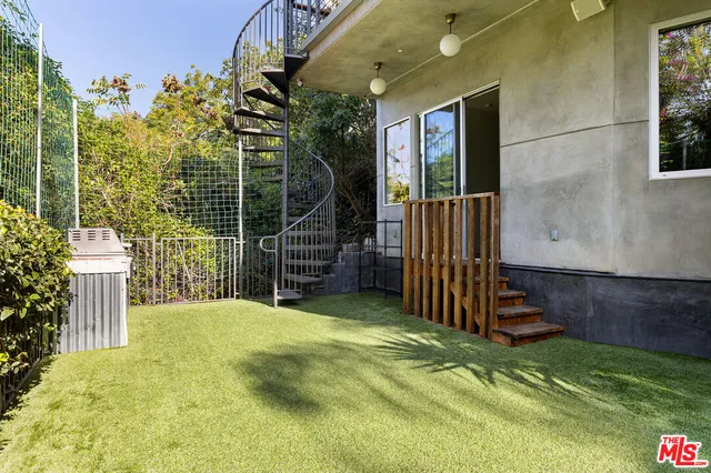 $14,950 | 3255 Fernwood Avenue, Los Angeles, CA 90039