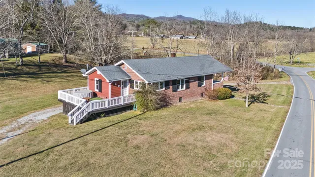 $465,000 | 522 Calvert Road, Brevard, NC 28712