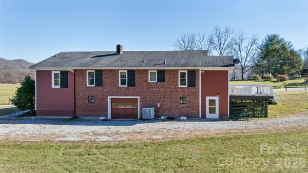 $449,900 | 522 Calvert Road, Brevard, NC 28712