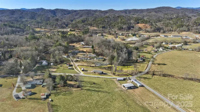 $465,000 | 522 Calvert Road, Brevard, NC 28712