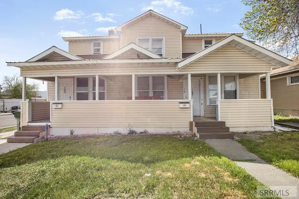 $299,900 | 205 West Sherman Street, Pocatello, ID 83204