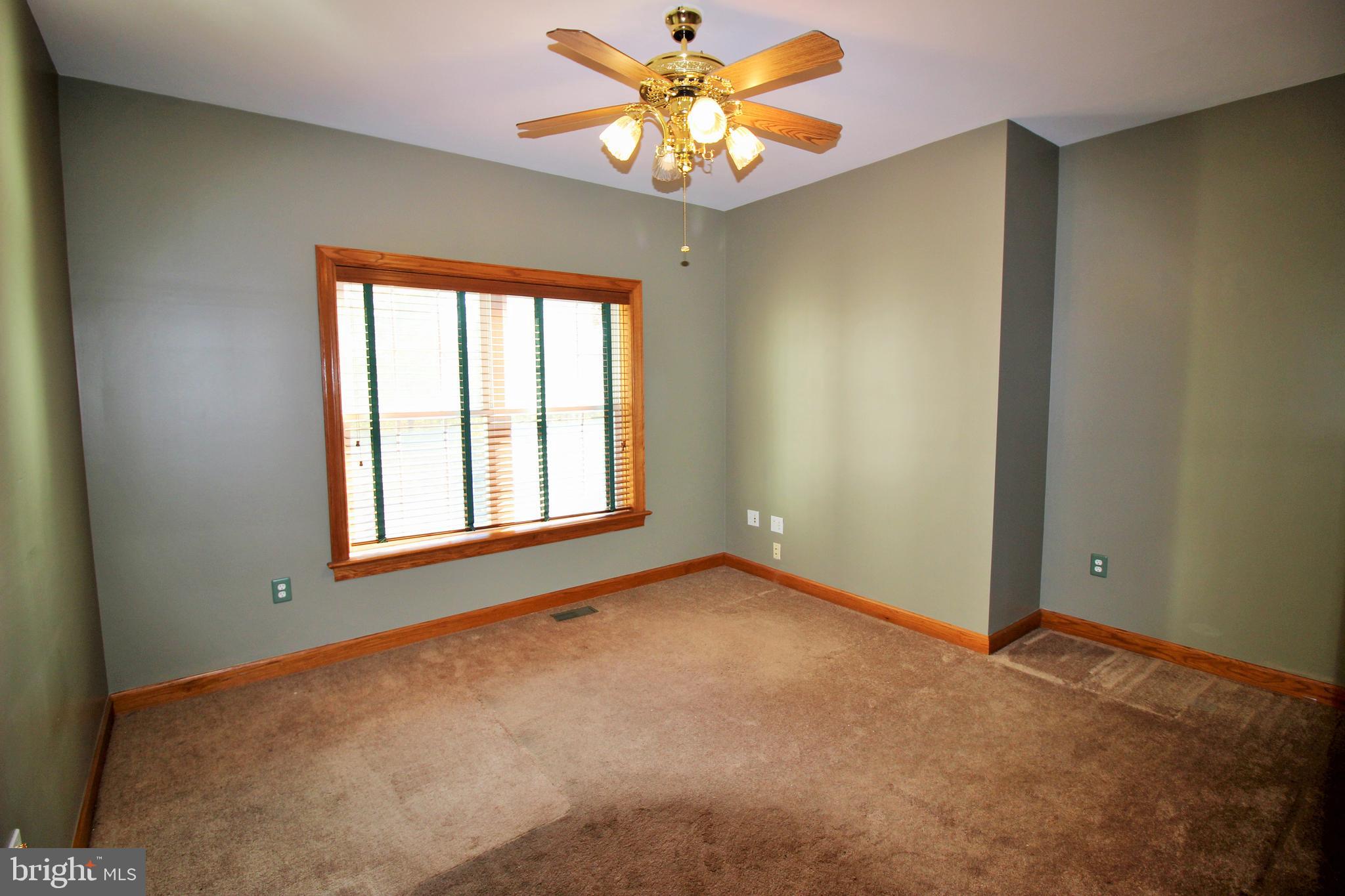 44447 St Andrews Church Road California, MD 20619 - Photo 21 of 26 Main floor office