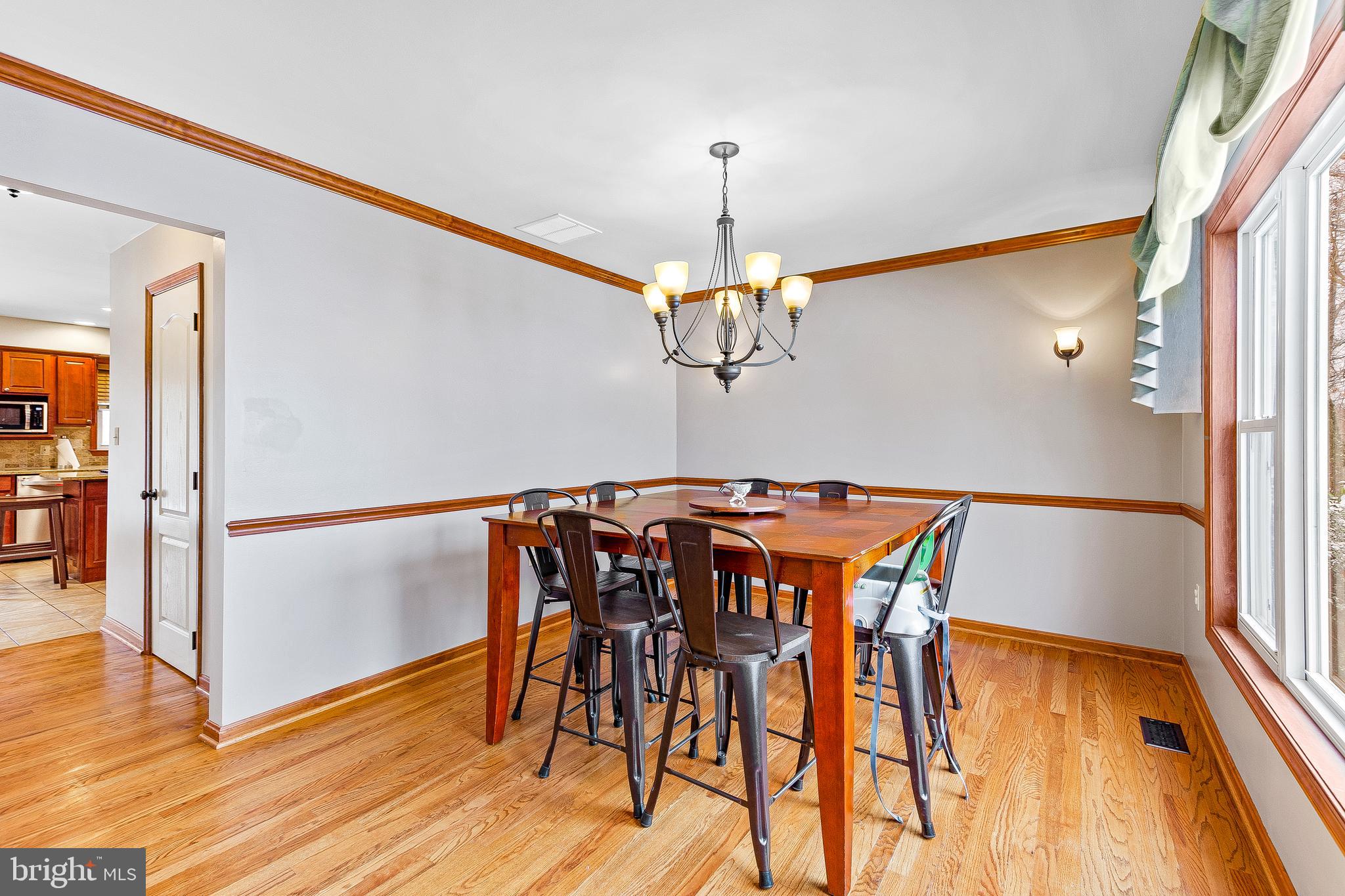 50 Walnut Creek Road Huntingtown, MD 20639 - Photo 21 of 59 Dining Room with hardwoods