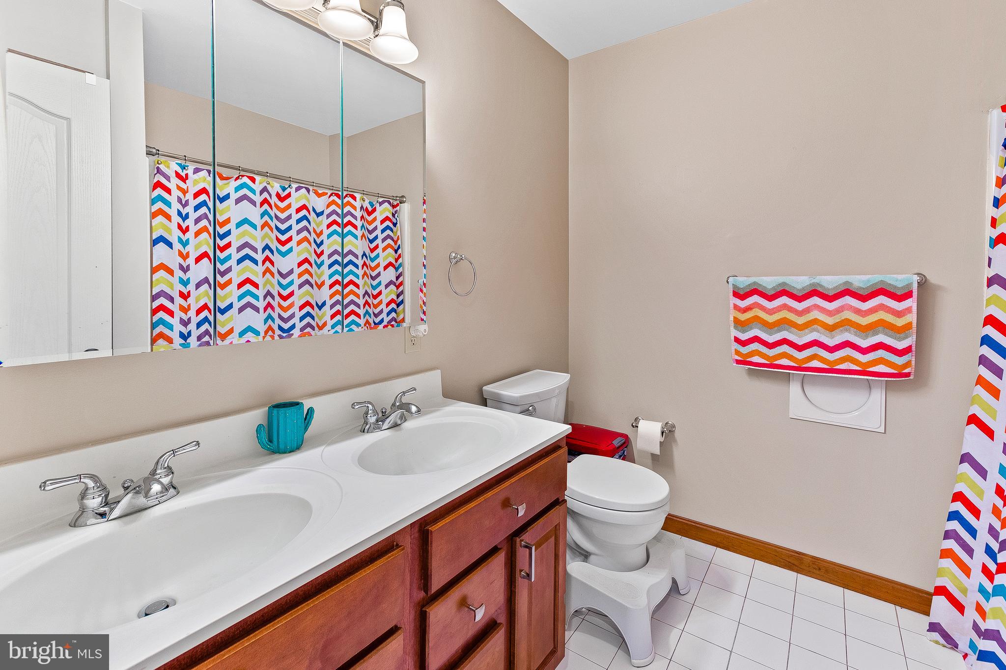 50 Walnut Creek Road Huntingtown, MD 20639 - Photo 33 of 59 Upstairs Bathroom