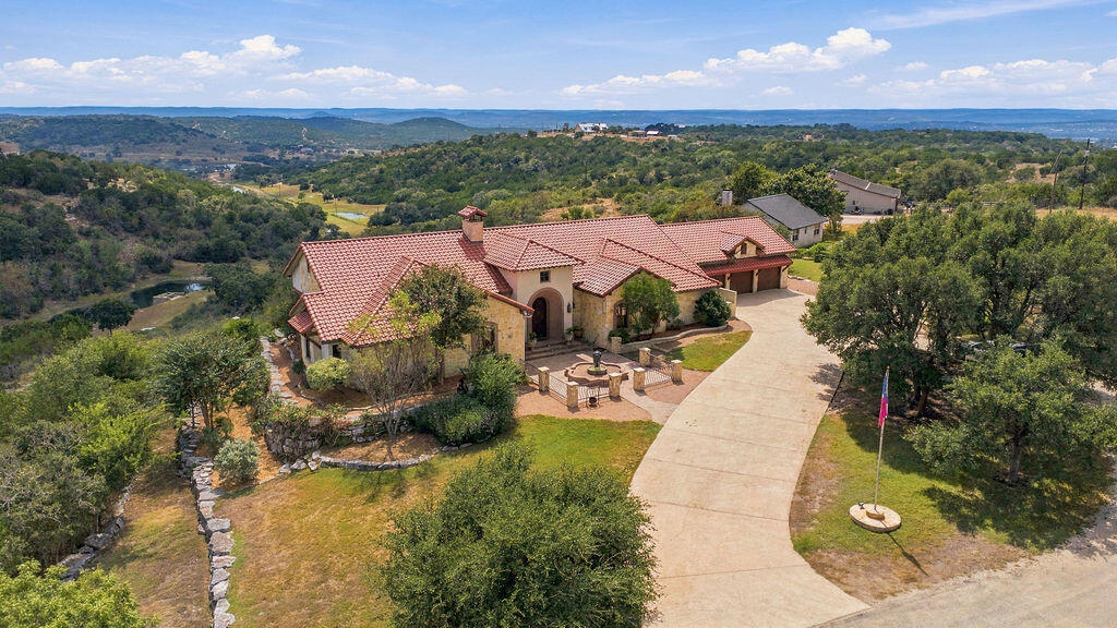 370 Ranch House Road Kerrville, TX 78028 - Photo 2 of 38 Gallery Image 2