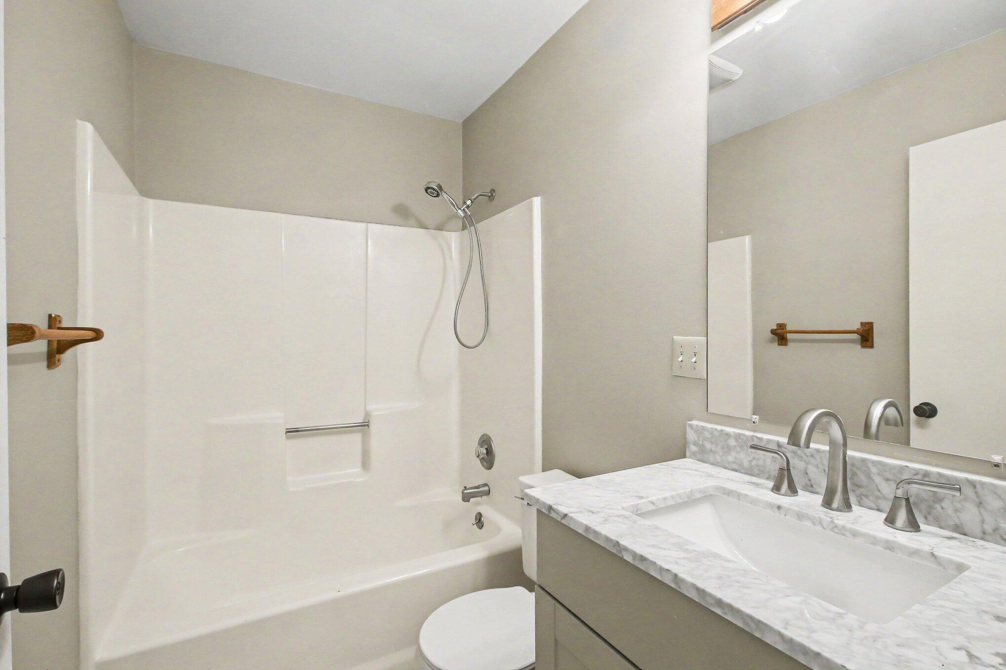16229 Taft Road Spring Lake, MI 49456 - Photo 28 of 34 028_file_6577