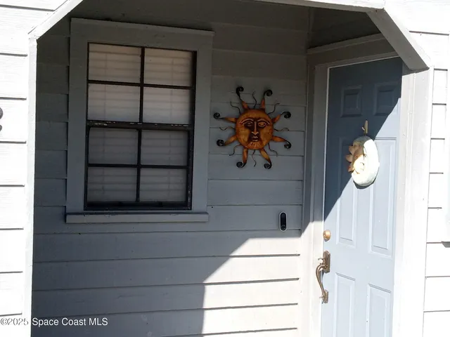 a utility room with painting and a painting on the wall