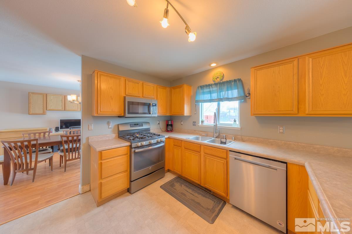 17624 Alexandria Court Reno, NV 89508 - Photo 15 of 32 Photo 15