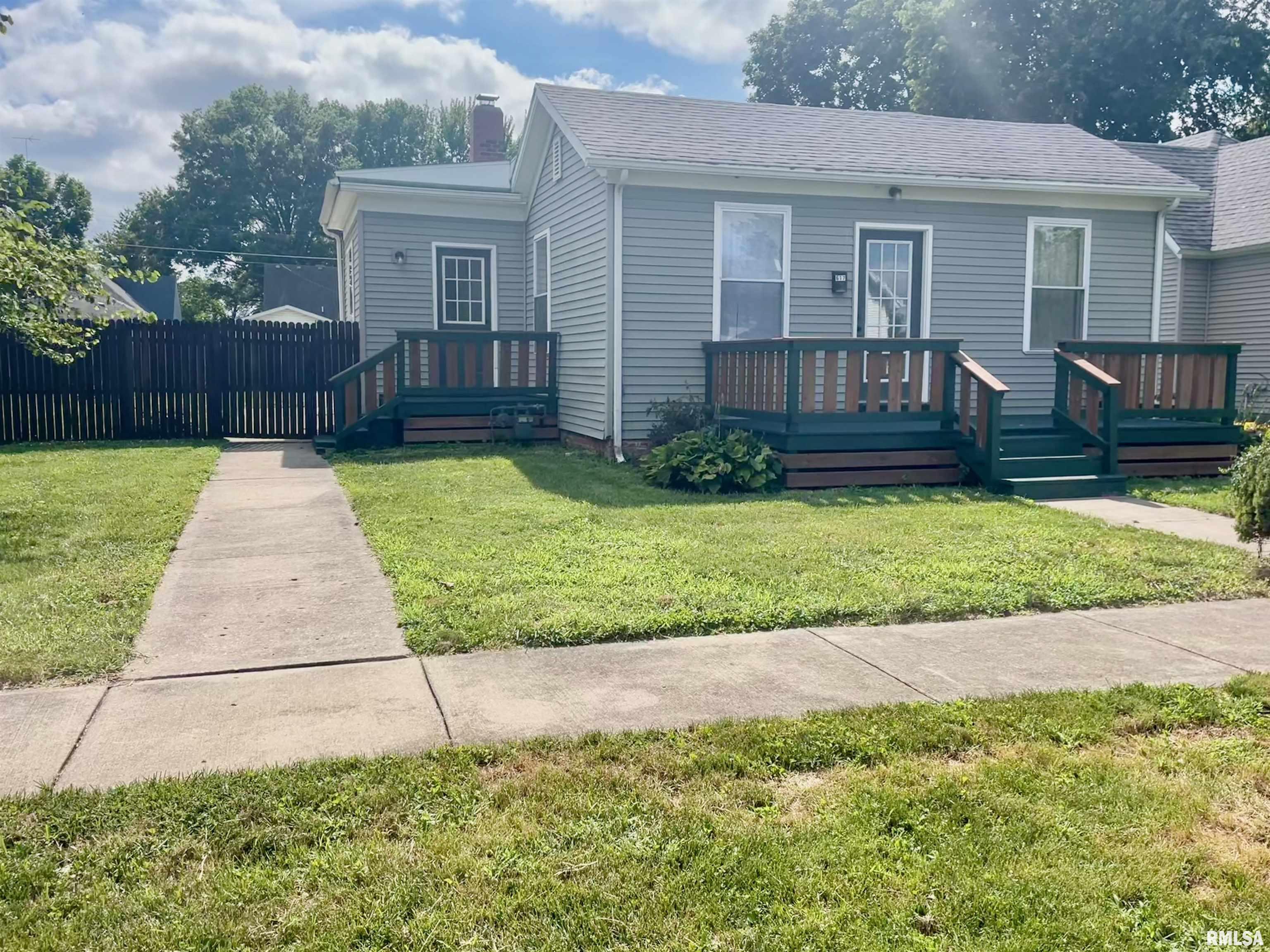 617 Decatur Street Lincoln, IL 62656 - Photo 11 of 11 Gallery Image 11