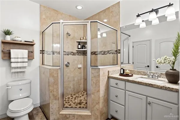 $2,250 | 10925 North 30th Street, McAllen, TX 78504