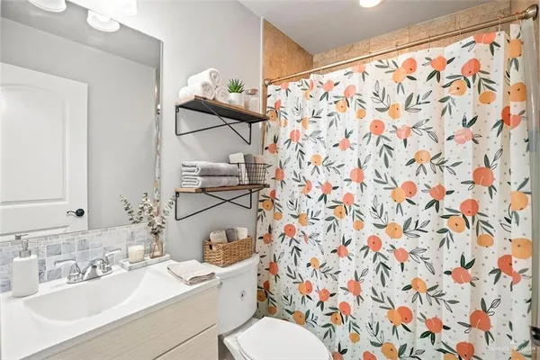 $2,250 | 10925 North 30th Street, McAllen, TX 78504