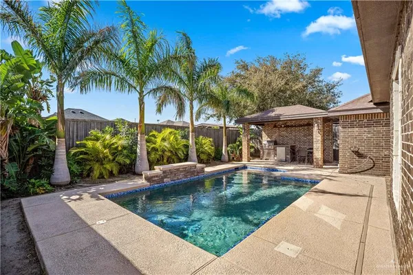 $2,250 | 10925 North 30th Street, McAllen, TX 78504