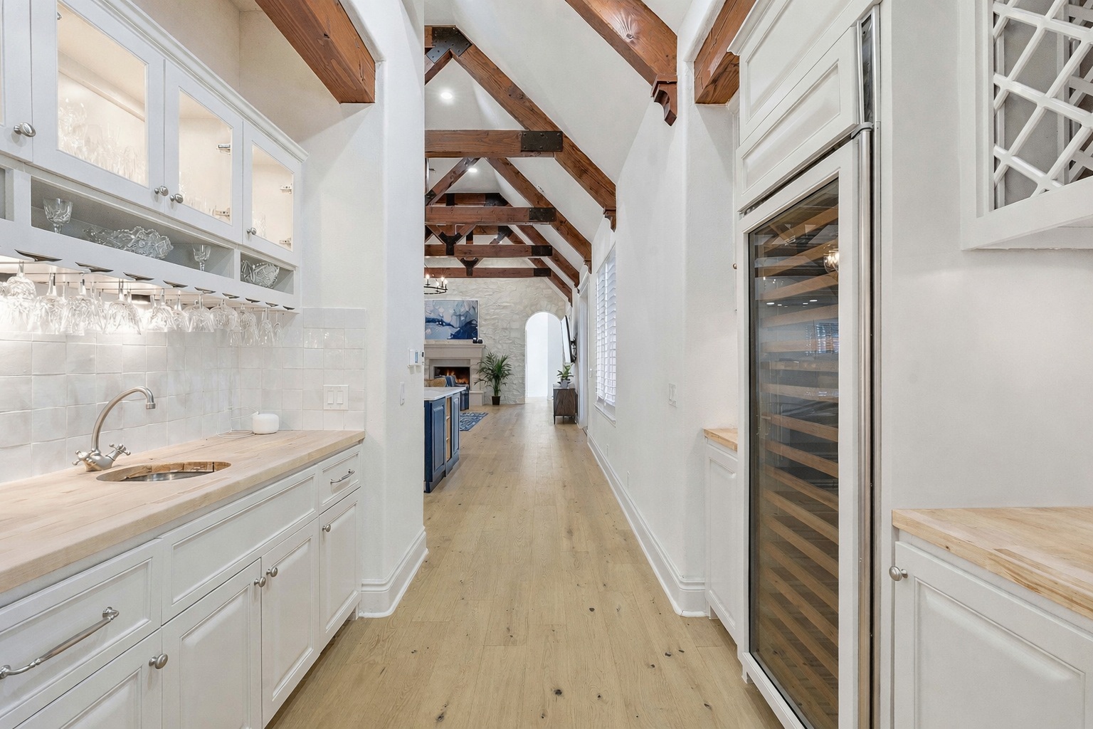 16400 Hamilton Pool Road Austin, TX 78738 - Photo 4 of 37 a bathroom with a sink and a mirror