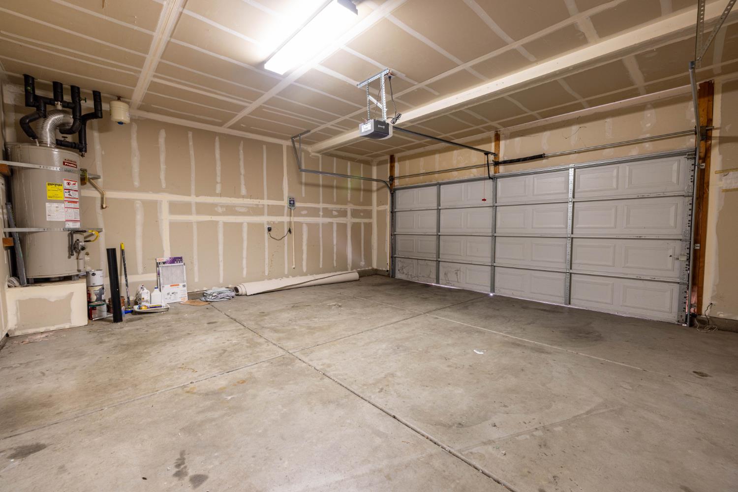 3122 Lea Sterling Way Rancho Cordova, CA 95670 - Photo 30 of 31 a view of a garage