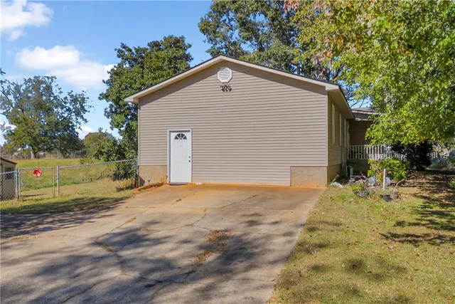 $319,000 | 2001 Highway 59, Westminster, SC 29693