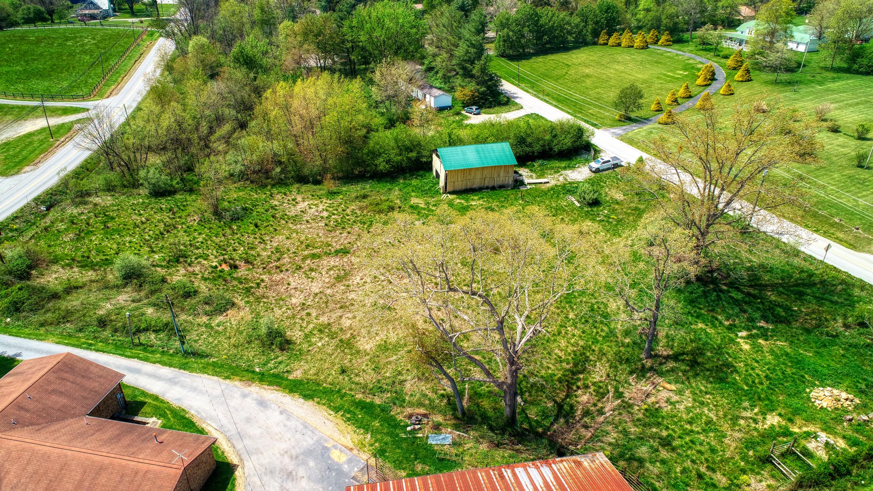 4126 Round Mountain Road Jamestown, TN 38556 - Photo 12 of 31 DJI_0051