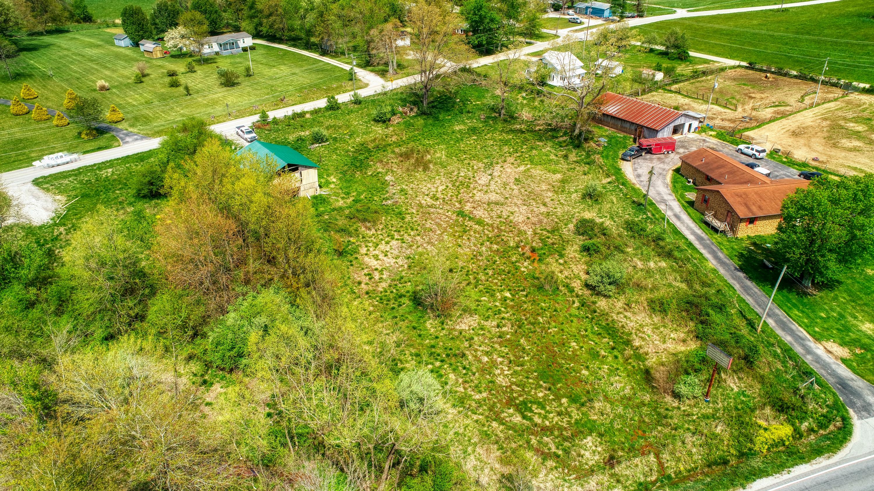 4126 Round Mountain Road Jamestown, TN 38556 - Photo 13 of 31 DJI_0056