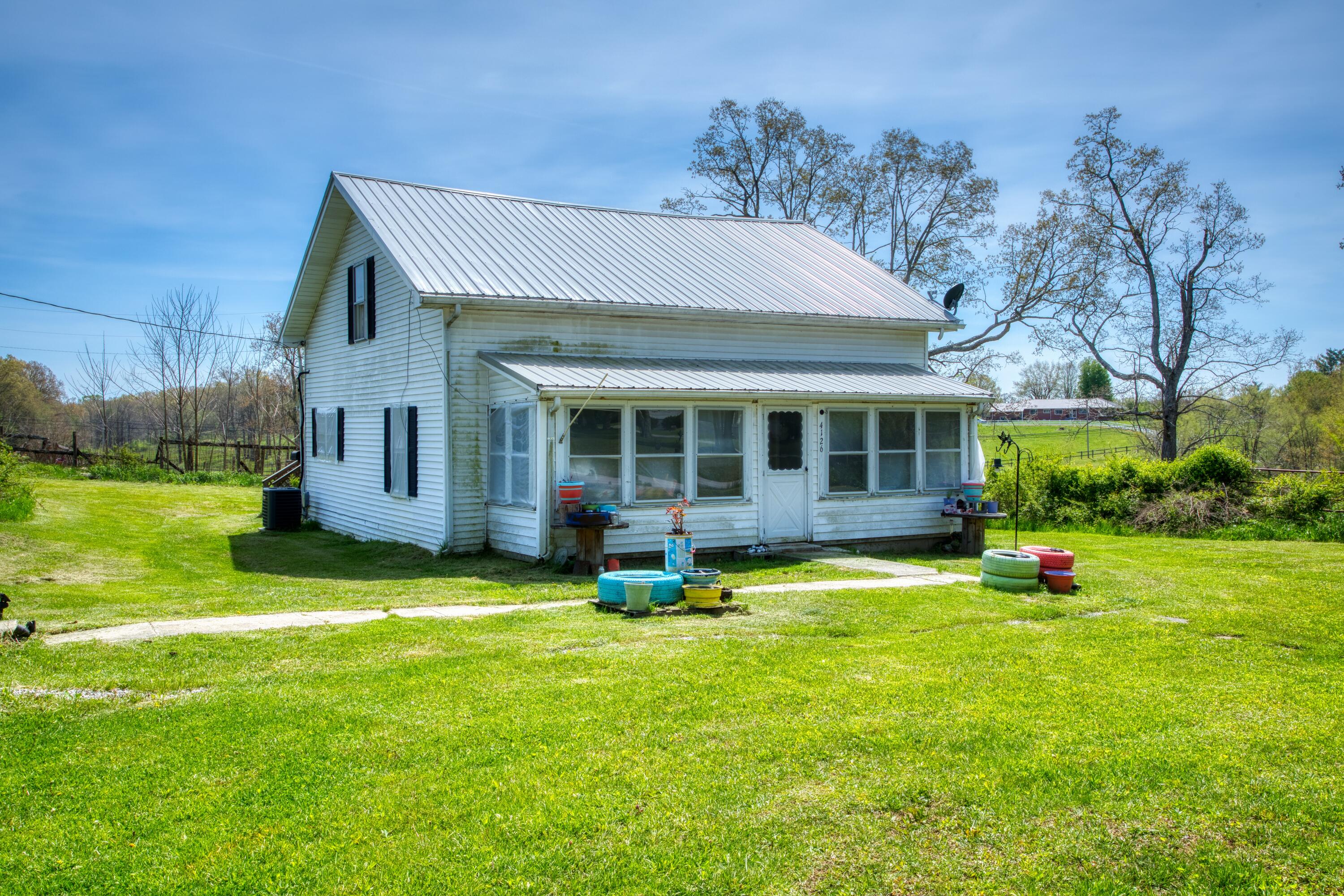 4126 Round Mountain Road Jamestown, TN 38556 - Photo 23 of 31 EK3A5838