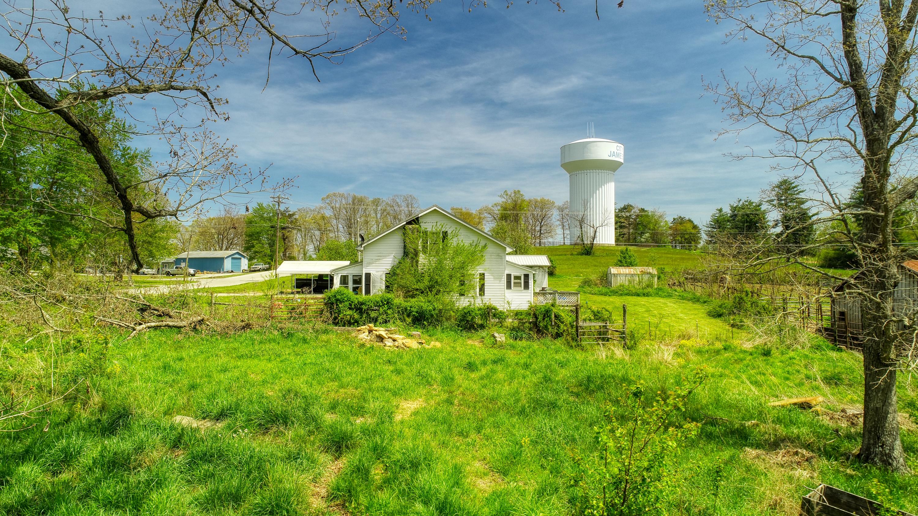 4126 Round Mountain Road Jamestown, TN 38556 - Photo 6 of 31 DJI_0016