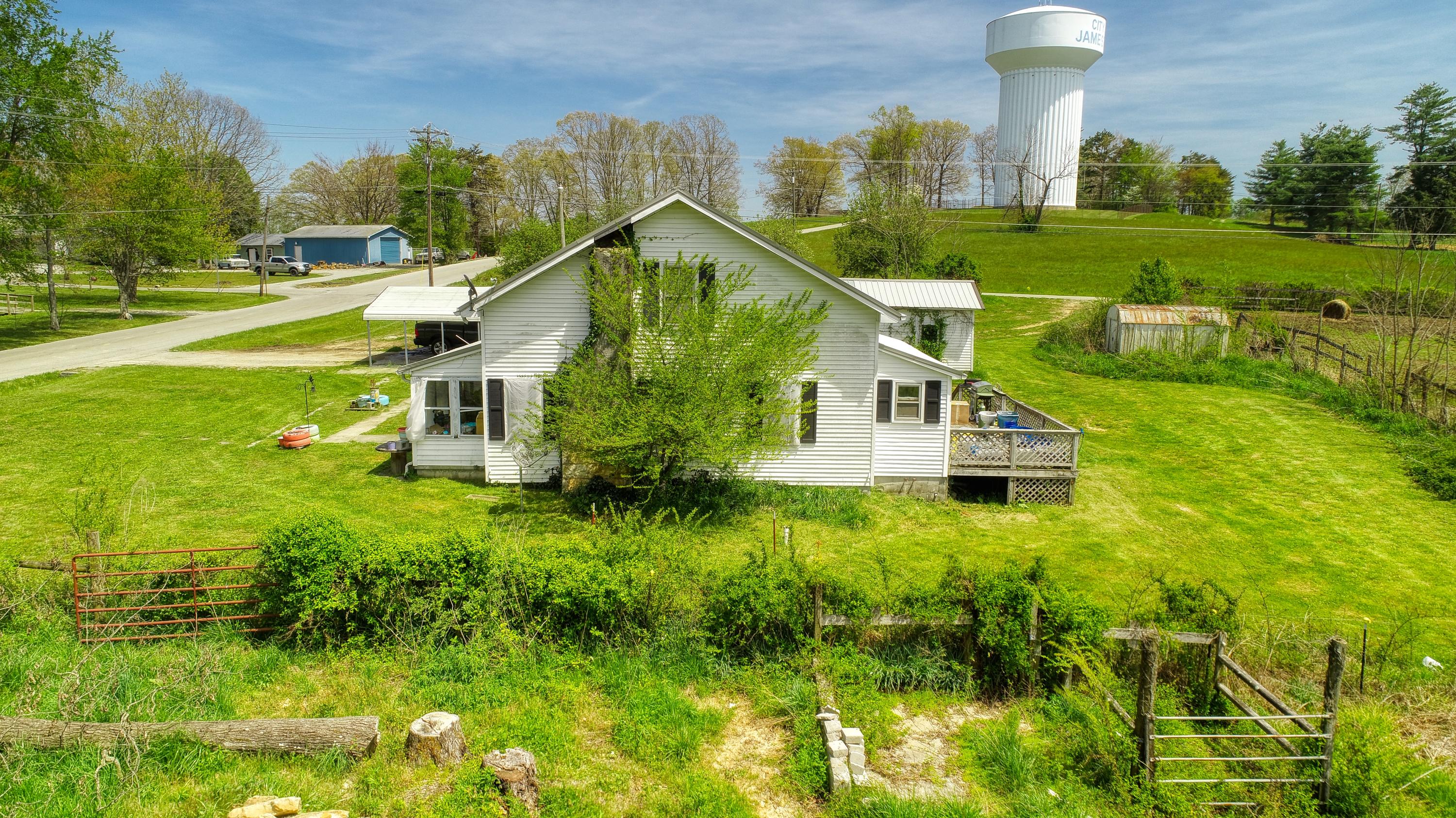 4126 Round Mountain Road Jamestown, TN 38556 - Photo 8 of 31 DJI_0026