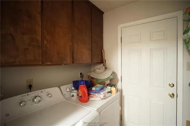 $1,105 | 2306 West Creek Lane, College Station, TX 77845