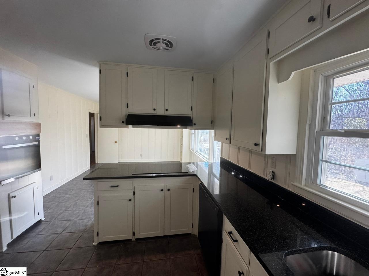 106 Woodview Drive Laurens, SC 29360 - Photo 32 of 46