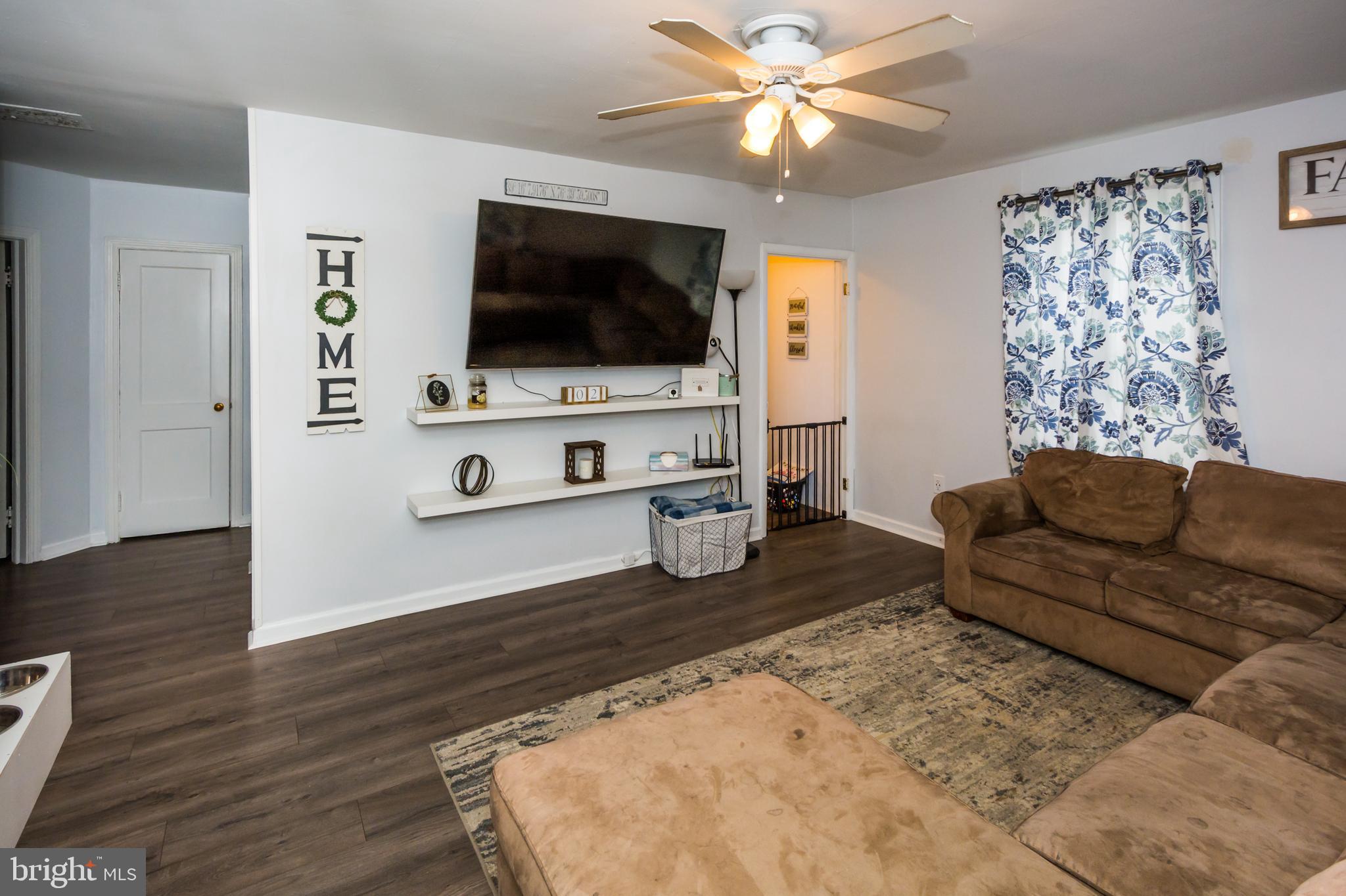 1725 Burnham Road Baltimore, MD 21222 - Photo 8 of 42 Gallery Image 8