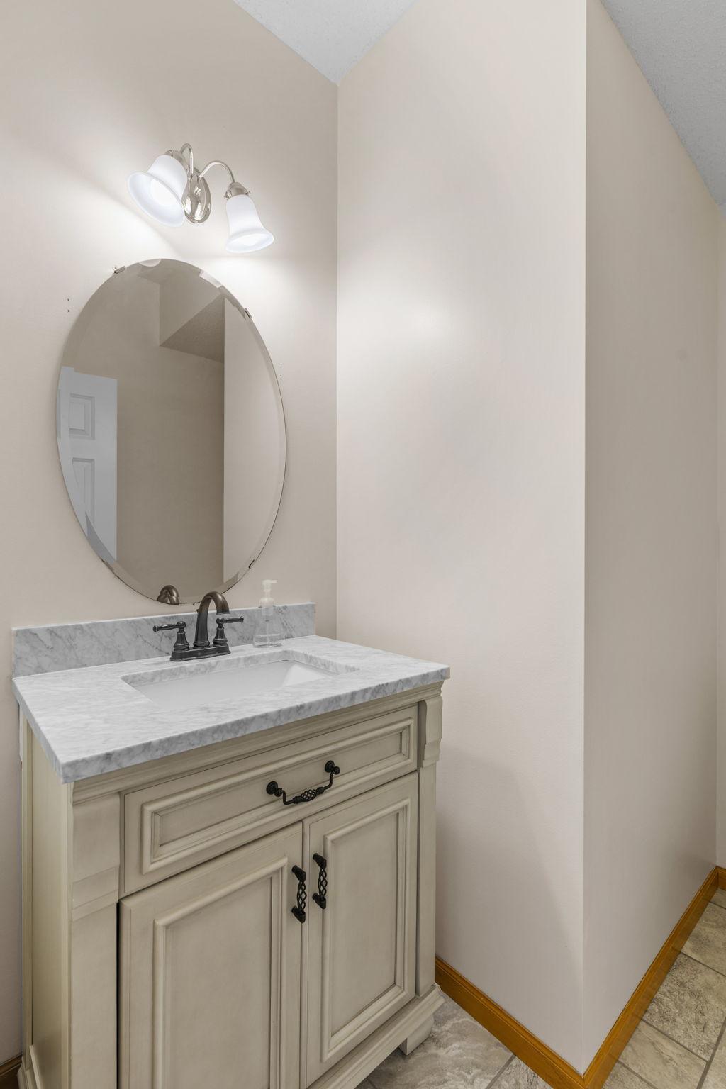 1778 Riverside Drive Shakopee, MN 55379 - Photo 5 of 30
